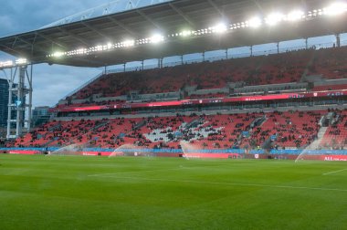 Toronto, ON, Kanada - 20 Nisan 2024: Toronto FC (Kanada) ve New England Revolution (ABD) arasında oynanan MLS Normal Sezonu maçı sırasında BMO Field 'da görüntülenir)