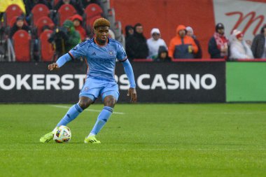 Toronto, ON, Kanada - 11 Mayıs 2024: Tayvon Gray # 24 New York City FC savunucusu Toronto FC (Kanada) ile New York City FC (ABD) arasında oynanan maçta
