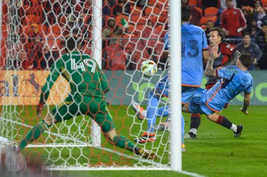 Toronto, ON, Kanada - 11 Mayıs 2024: Toronto FC forvet oyuncusu Federico Bernardeschi # 10 forvet Toronto FC (Kanada) ile New York City FC (ABD) arasında oynanan maçta gol attı.