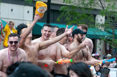 Toronto, ON, Kanada 30 Haziran 2024: Toronto 'daki 2024 Geleneksel Onur Yürüyüşü' ne Halk katıldı..