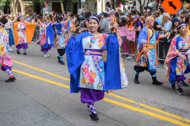 Toronto, ON, Kanada 30 Haziran 2024: Toronto 'daki 2024 Geleneksel Onur Yürüyüşü' ne Halk katıldı..
