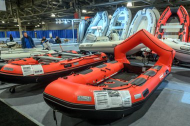 Toronto, ON, Kanada 18 Ocak 2025: Kauçuk botlar, Toronto Uluslararası Boat Show 'daki sergide sergilenmektedir...