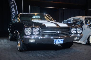 Toronto, ON, Kanada - 14 Şubat 2025 Kanada Uluslararası Otomobil Fuarı sırasında Chevrolet Chevelle SS sunar.