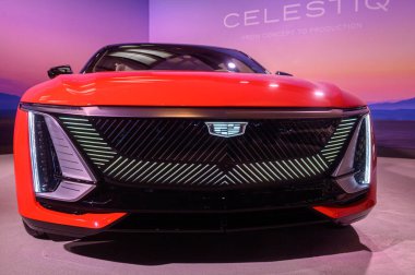 Toronto, ON, Kanada - 14 Şubat 2025: Çok lüks Cadillac Celestiq 2025 Kanada Uluslararası Otomobil Fuarı sırasında Auto Exotica bölümünde sunuldu.