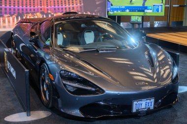 Toronto, ON, Kanada - 14 Şubat 2025: McLaren, Kanada Uluslararası Otomobil Fuarı sırasında Auto Exotica bölümünde sunuldu.
