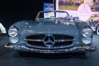 Toronto, ON, Kanada - 14 Şubat 2025: 1960 Mercedes-Benz 300SL Roadste