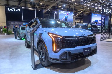 Toronto, ON, Kanada - 14 Şubat 2025: Kia Sportage 2025 Kanada Uluslararası Otomobil Fuarı 'nda sunuldu.