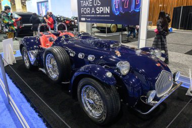 Toronto, ON, Kanada - 14 Şubat 2025: Allard J2X MkIII Kanada Uluslararası Otomobil Fuarı 'nda sunuldu.