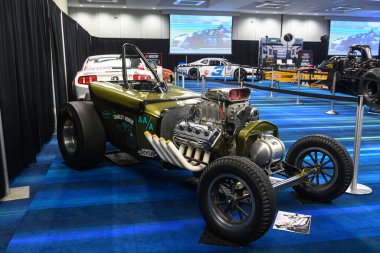 Toronto, ON, Kanada - 14 Şubat 2025: 2025 Kanada Uluslararası Otomobil Fuarı 'nda en iyi yakıt sürükleme aracı sunuldu.