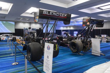 Toronto, ON, Kanada - 14 Şubat 2025: 2025 Kanada Uluslararası Otomobil Fuarı 'nda en iyi yakıt sürükleme aracı sunuldu.