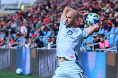 Toronto, ON, Kanada - 15 Mart 2025: # 15 Chicago İtfaiye FC 'den Andrew Gutman BMO Field' da Toronto FC 'ye karşı oynanan bir MLS maçına hazırlanıyor. Sayı 1: 2, Chicago İtfaiyesi kazandı.)