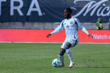 Toronto, ON, Kanada - 15 Mart 2025: Jonathan Bamba # 19 ileri Chicago Fire FC BMO Field 'daki Toronto FC-Chicago Fire FC maçı sırasında top ile hareket ediyor (Mağaza 1: 2 Chicago Fire FC kazandı)