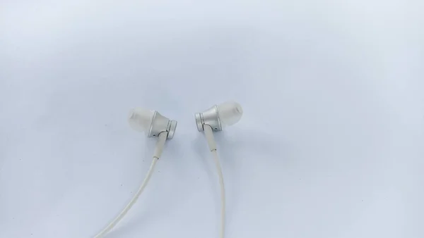 Білі Навушники Ізольовані Білому Тлі — стокове фото