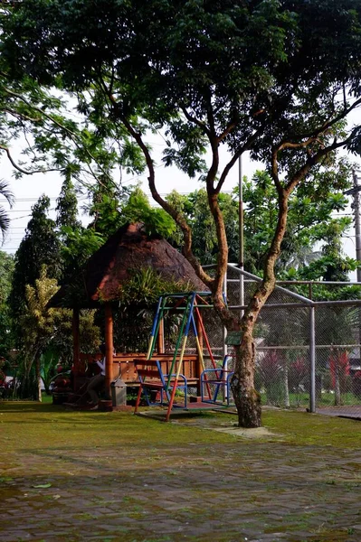 Parque Infantil Con Mirador Parque Verde Vista Diurna — Foto de Stock