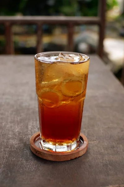 Glass Refreshing Cold Tea Ice Cubes Served Glass Table Teh — 스톡 사진