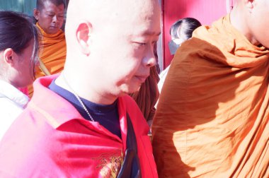 the buddist priest is being a procession of worship, prosesi thudong, biksu bante budha berjalan kaki, dari thailand ke candi borobudur di Indoneisa, hari waisak, nampak para biksu berjalan membawa wadah menerima sumbangan dari orang lain