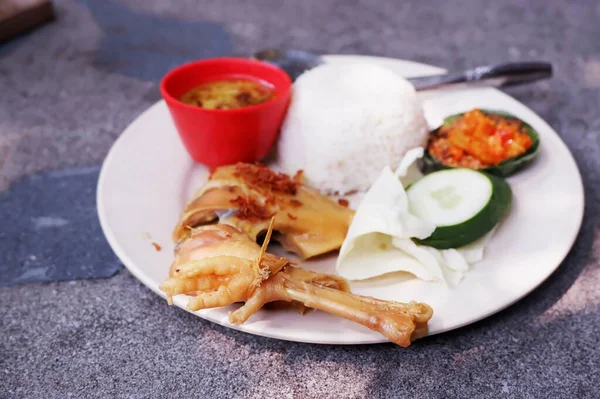 Κοτόπουλο Ρύζι Κοτόπουλο Και Λαχανικά — Φωτογραφία Αρχείου