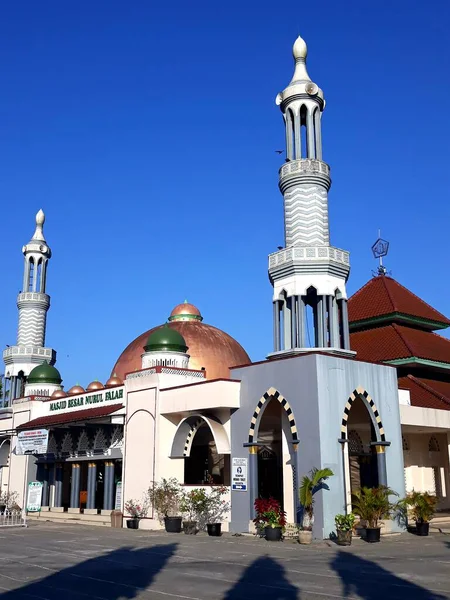 Moschea Nella Città Dell Isola Dello Stato Del Nuovo Anno — Foto Stock