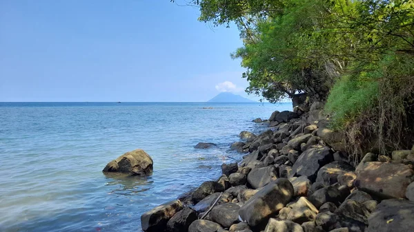 Пляж Малалаянь Туристические Достопримечательности Манадо Северный Сулавеси — стоковое фото
