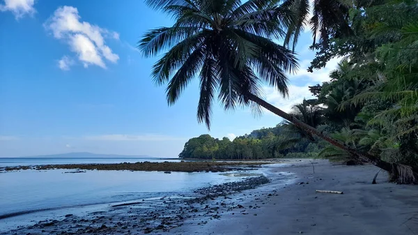 Daerah Wisata Pantai Aingaran Desa Kiama Tule — Stok Foto