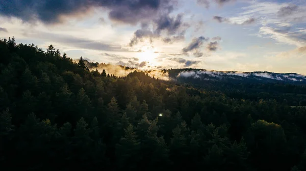 Schöne Aussicht Auf Einen Berg Mit Dem Sonnenuntergang Abend Bieszczady — Stockfoto