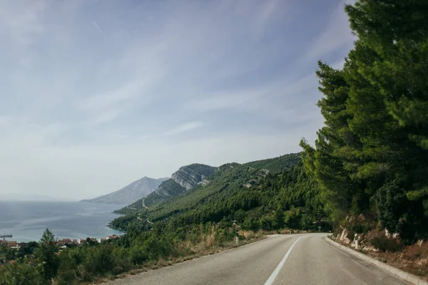 Горная Дорога Над Пропастью Около Оребича Хорватии — стоковое фото