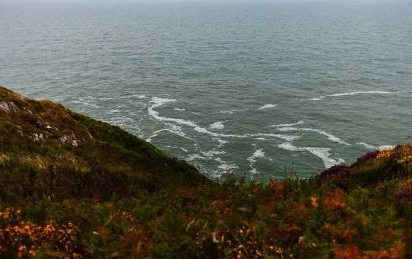 多云的一天 都柏林 爱尔兰 悬崖散步 — 图库照片