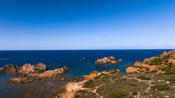 Скелястий Піщаний Пляж Кала Північному Заході Сардинії Фотографії Безпілотника Зроблено — стокове фото