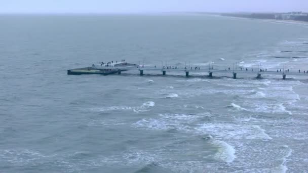 Dans Film Drone Janvier Littoral Mer Baltique Déploie Avec Jetée — Video