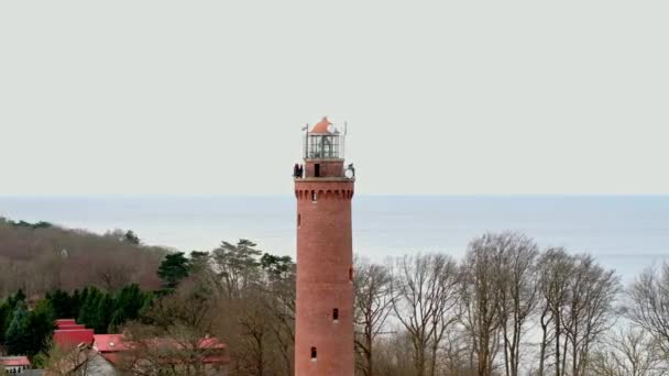 Farol Gaski Junto Mar Báltico Voivodia Pomerânia Ocidental Polónia Paisagem — Vídeo de Stock