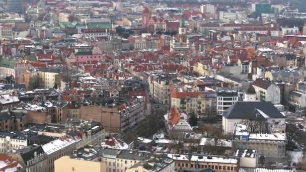 Nagranie Drona Starego Rynku Poznaniu Zimą Stycznia Pokryte Śniegiem Dachy — Wideo stockowe