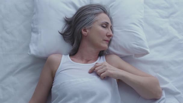 Adult Woman Smiling Sleeping Enjoying Dreams Lying Bed Top View — Stock Video