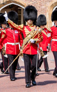 İskoçlar Londra 'da müzisyenleri koruyor