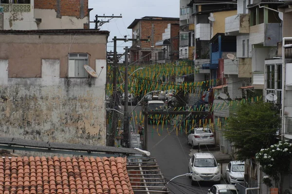 Cores Vibrantes Caóticas Uma Rua Estreita Favela Vista Rua Cidade — Fotografia de Stock