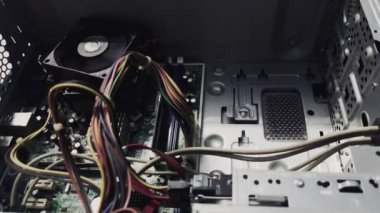 Bir İşlemcinin Hızlı Dönüşlü Hareketi