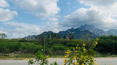 Türbin ve üst bıçak sisteminin mekanik parçalarını yakalayan keskinlik
