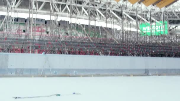 Kiew Ukraine September 2021 Gelbes Dach Für Großes Sportstadion Und — Stockvideo