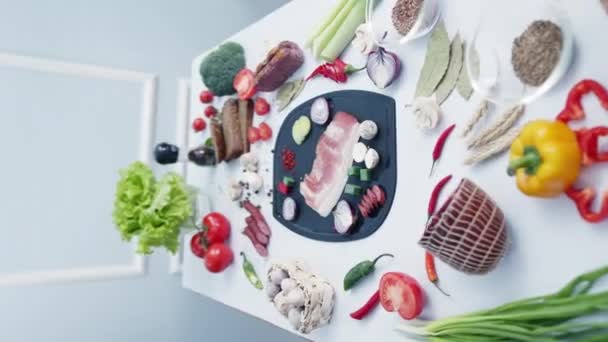Ingredientes Picados Para Salada Sanduíche Placa Corte Plástico Cozinha Acolhedora — Vídeo de Stock