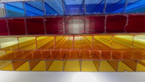Las Muestras Piezas Policarbonato Celular Color Apilan Vista Macro Superficie — Vídeos de Stock
