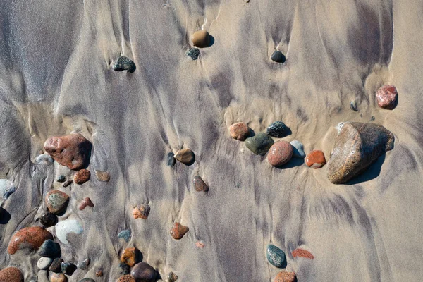 Πέτρες Στη Θάλασσα Υγρό Φόντο Άμμο Υφή Εικόνα — Φωτογραφία Αρχείου