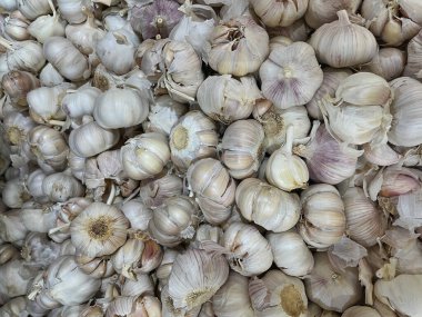 Tamarillo ya da ağaç domatesi, taze ve lezzetli bir yenilebilir meyve.