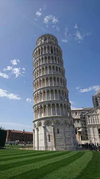 Pisa Itálie Dubna 2018 Exteriér Torre Pisa Štíhlá Věž Pise — Stock fotografie