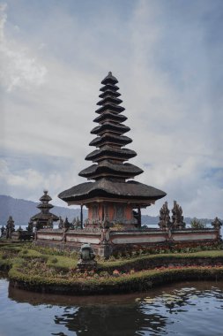 pura ulun danu bratan tapınağı, bali, Endonezya