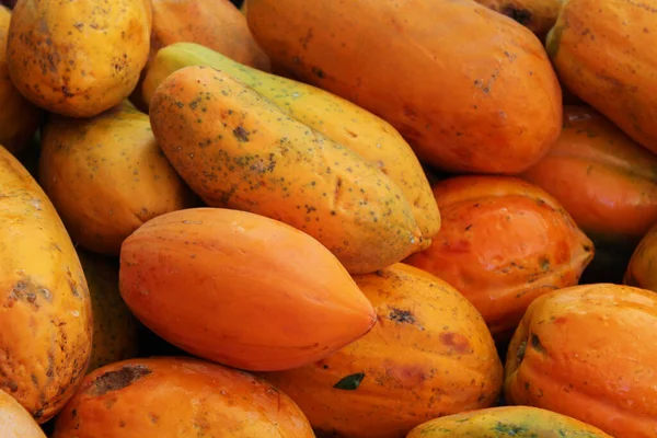 Sağlıklı yiyecek papaya çok meyve