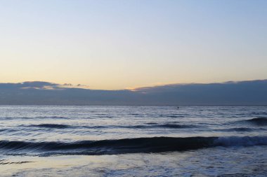 Denizin Üzerinde Gün Doğumu