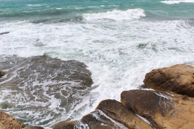 İsrail 'de Akdeniz kıyısında.