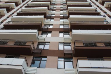 Dış bina inşaatı. modern konut binası.