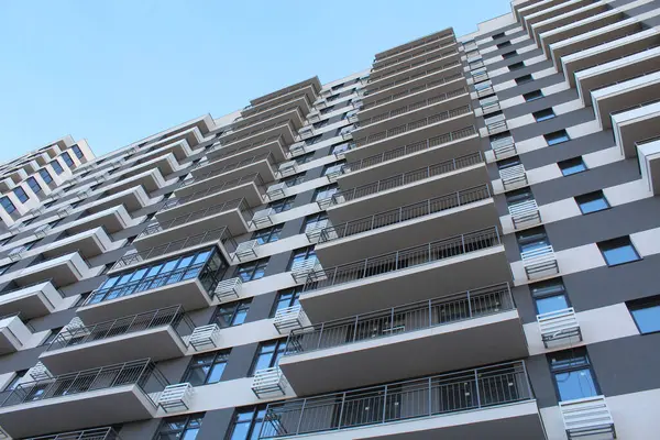 Yeni daireli ev inşası