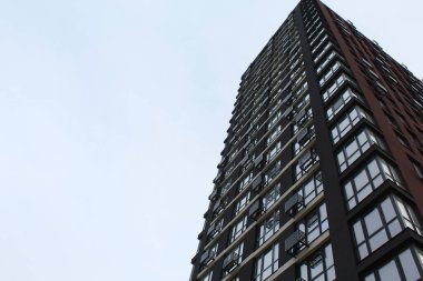 Şehirdeki modern binalar, yeni binalar.