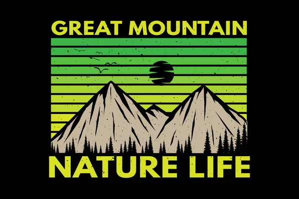 Shirt Design Grande Montanha Natureza Vida Mão Desenhado Vintage Ilustração — Vetor de Stock